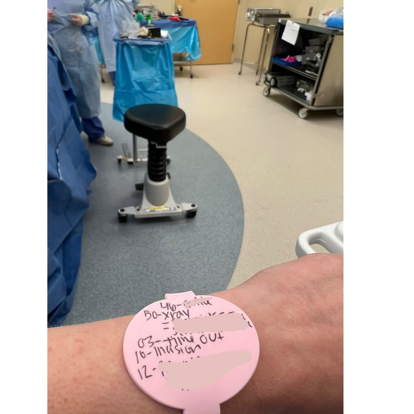 nurse silicone wristband nurse's hack for healthcare professionals hospital shift! RN nursing gift for graduation for the nurse essential you love! erasable wrist notepad for healthcare workers student nurse gift nursing school gift Christmas gift